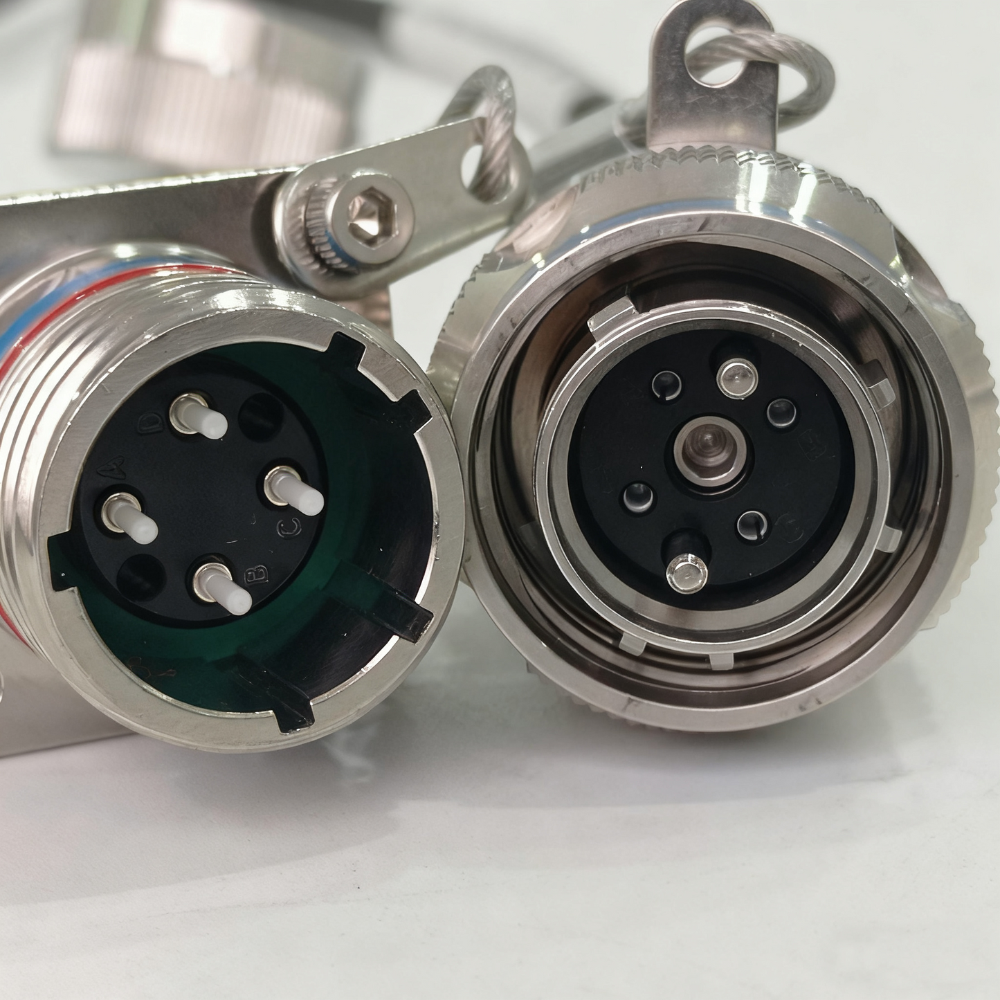 D38999 Series Standard Circular Connectors ARINC801 4Cores Plug and Socket J599A8/26KC04N Fiber Optic Cable Assembly