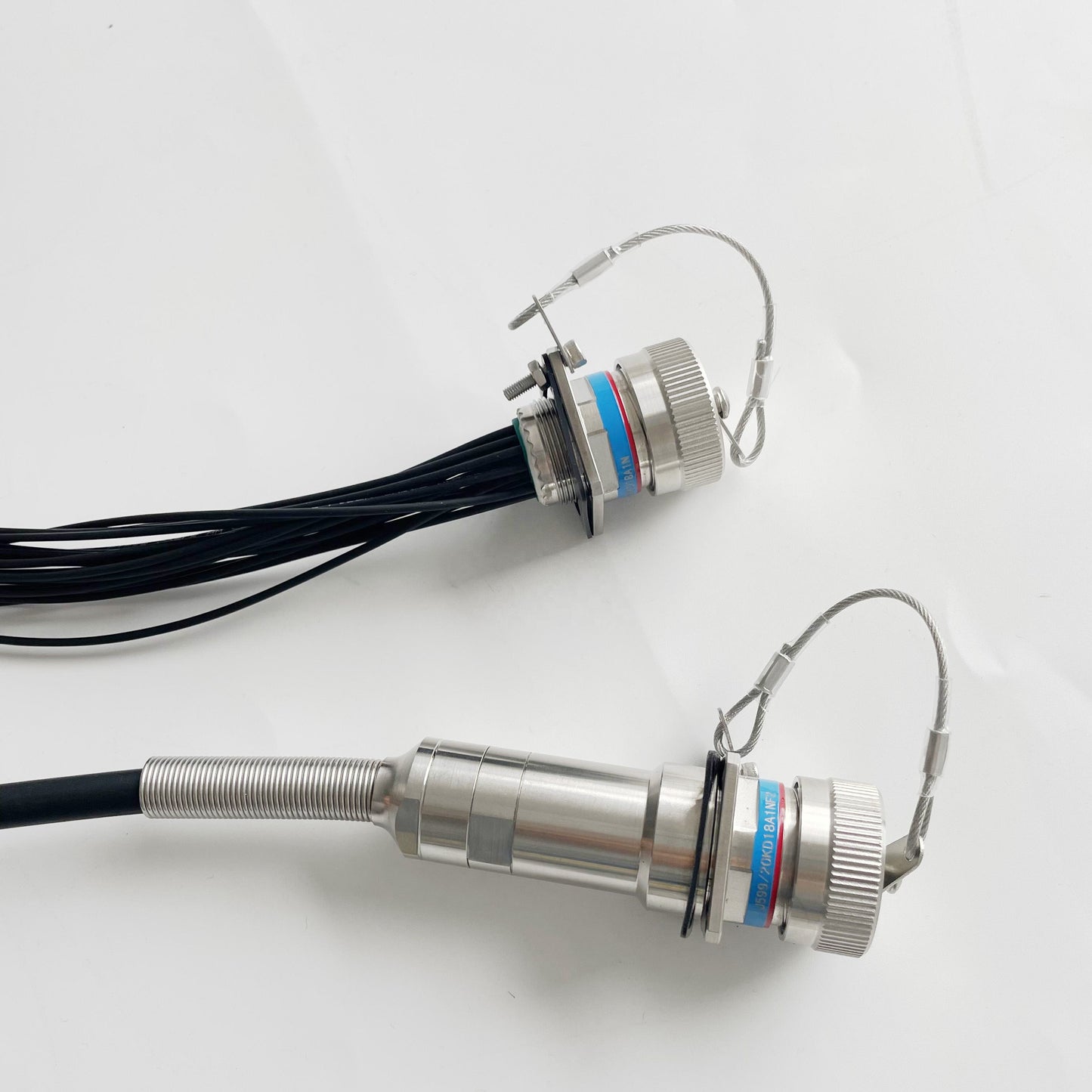 MIL-DTL-38999/26KD18B1N GJB599 /20KD18A1N Series Standard Circular Connectors Plug Fiber Optic Cable Assembly