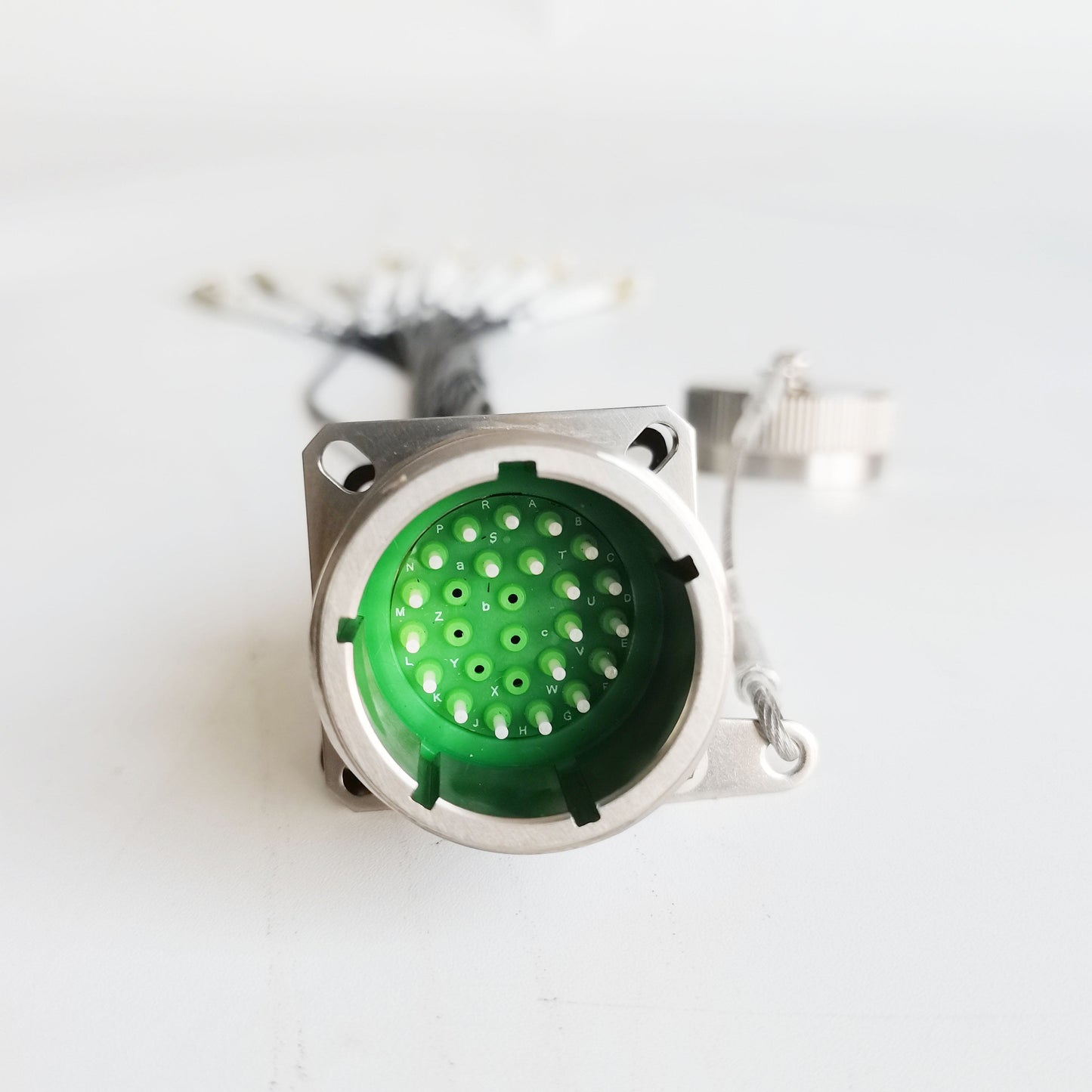 MIL-DTL-38999/26KE26B1N GJB599 /20KE26A1N Series Waterproof Connectors Plug Fiber Optic Cable Assembly