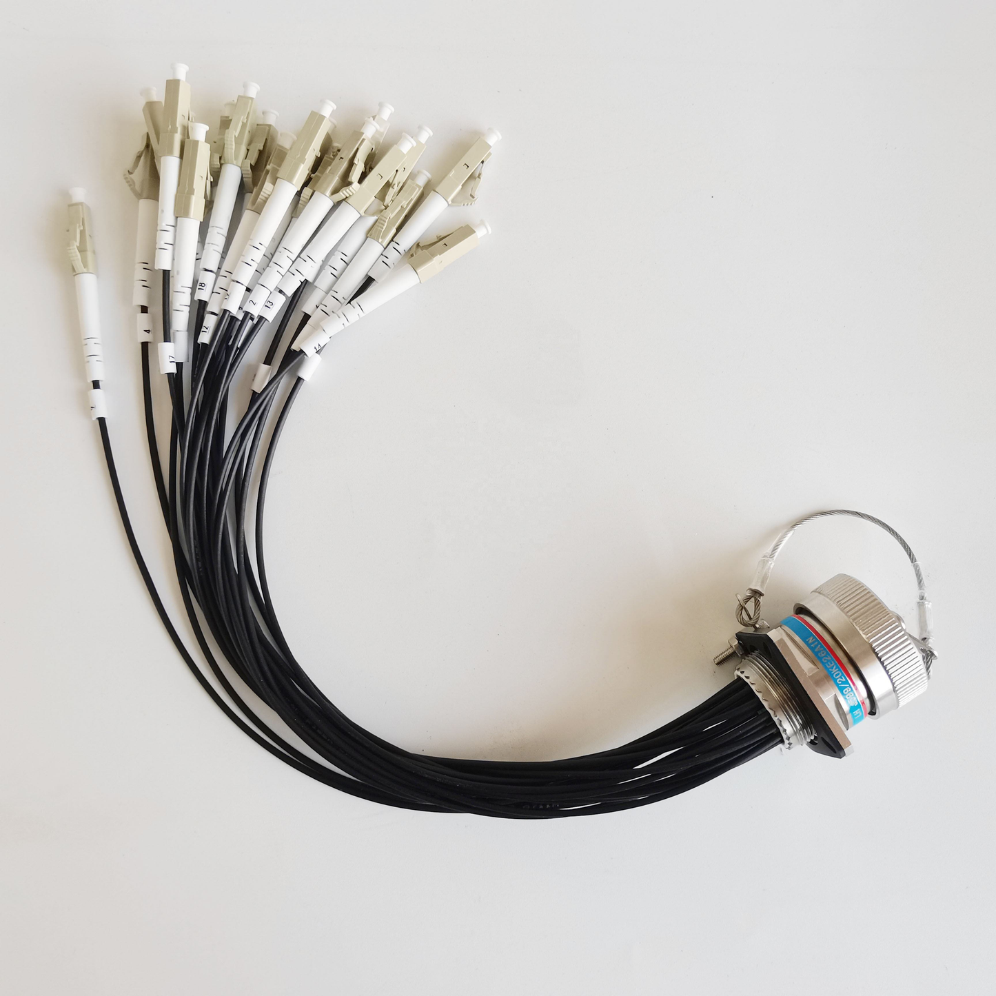 MIL-DTL-38999/26KE26B1N GJB599 /20KE26A1N Series Waterproof Connectors Plug Fiber Optic Cable Assembly