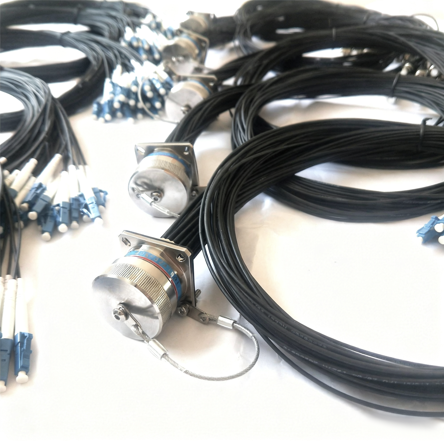 D38999 32Cores Single Mode Fiber Cable Plug and Socket J599/20KF32A1N -32LC Fiber Optic Cable Assembly