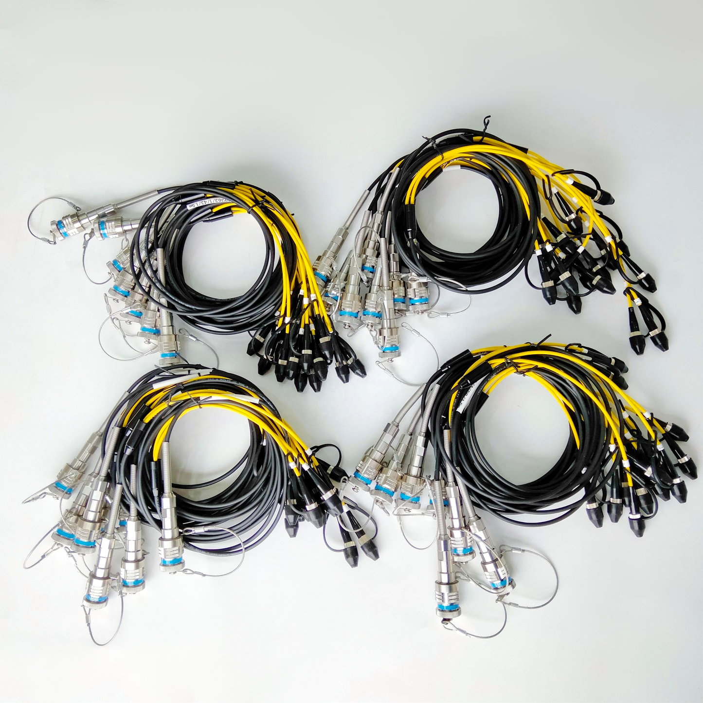 MIL-DTL-38999 D38999/26KB02B1N Series Standard Circular Connectors Plug Fiber Optic Cable Assembly