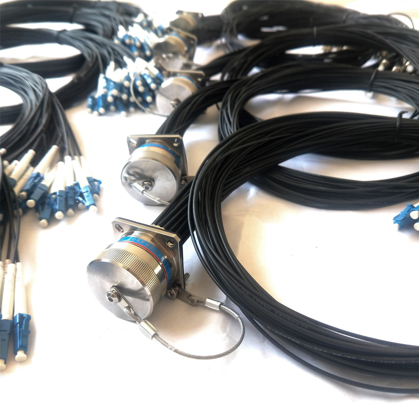 D38999GJ599/20KF32A1N Series Connectors Terminals Fiber Optic Cable Assembly