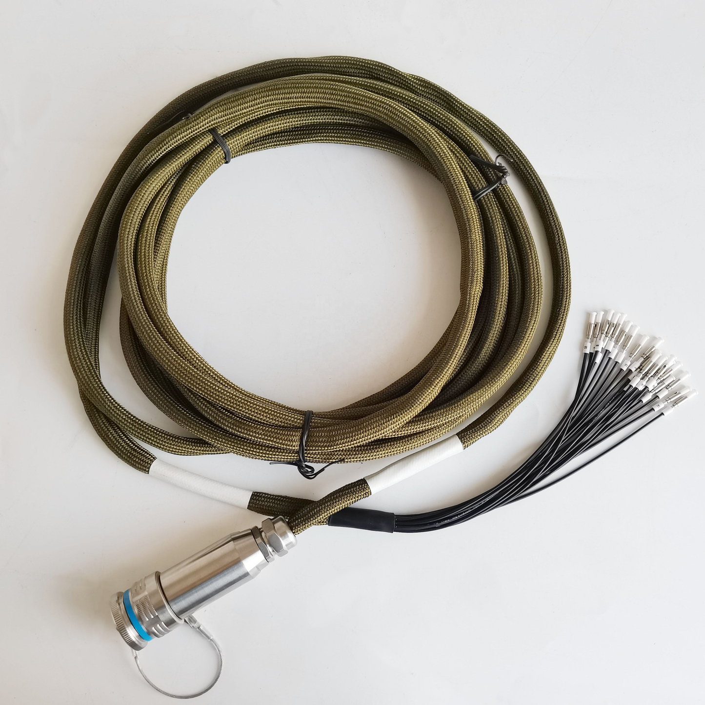 MIL-DTL-38999/26KE26B1N GJB599 /20KE26A1N Series Waterproof Connectors Plug Fiber Optic Cable Assembly
