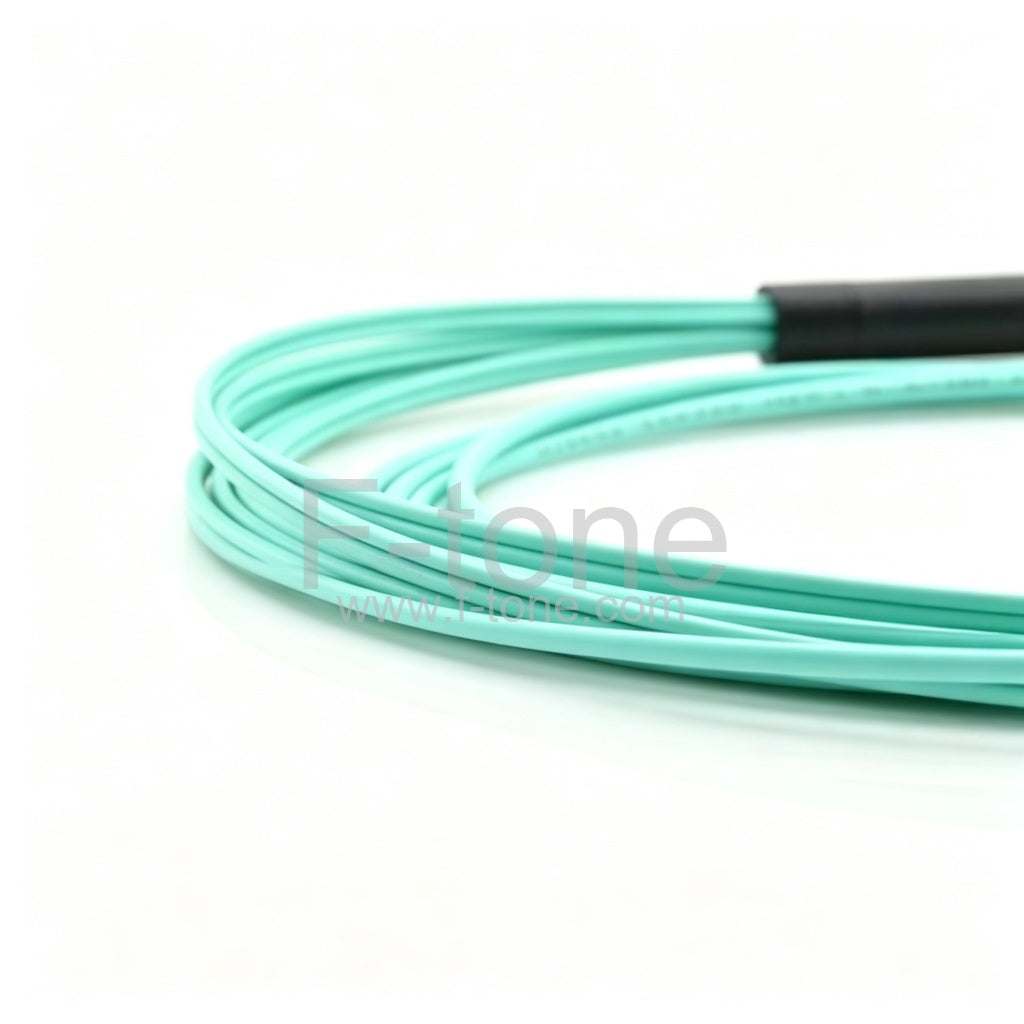 MPO-16 Fibers OM4 Multimode 16 Strands MPO Breakout Cable 3.0mm LSZH/Riser