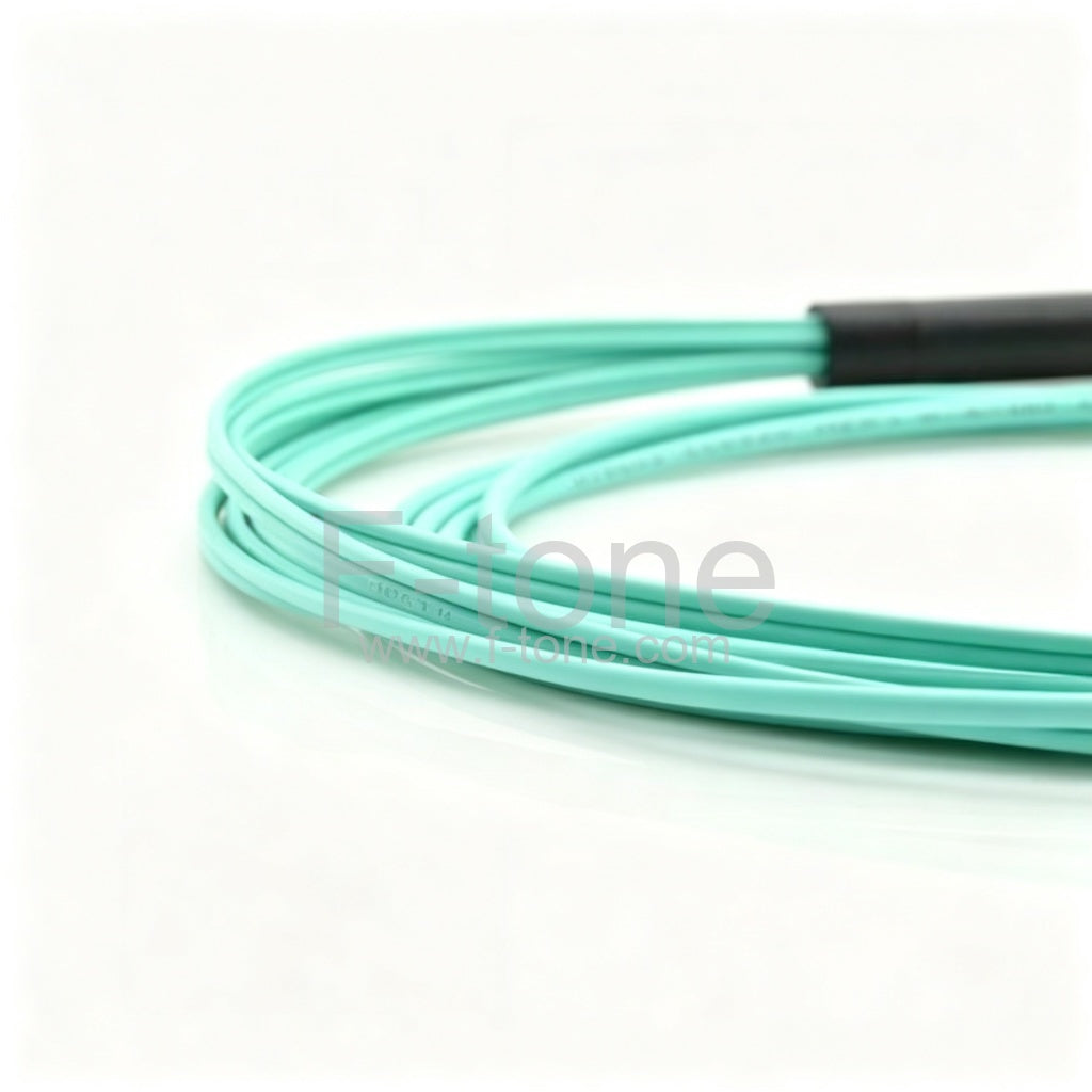 MPO-32 Fibers OM4 Multimode 32 Strands MPO Breakout Cable 3.0mm LSZH/Riser